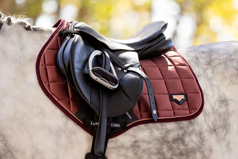 LeMieux Loire Classic Close Contact Square Orchid - Image 4