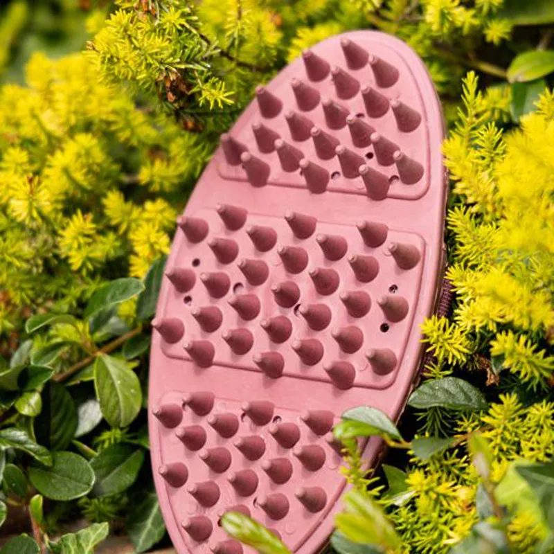 LeMieux Flexi Massage Brush Orchid - Image 4