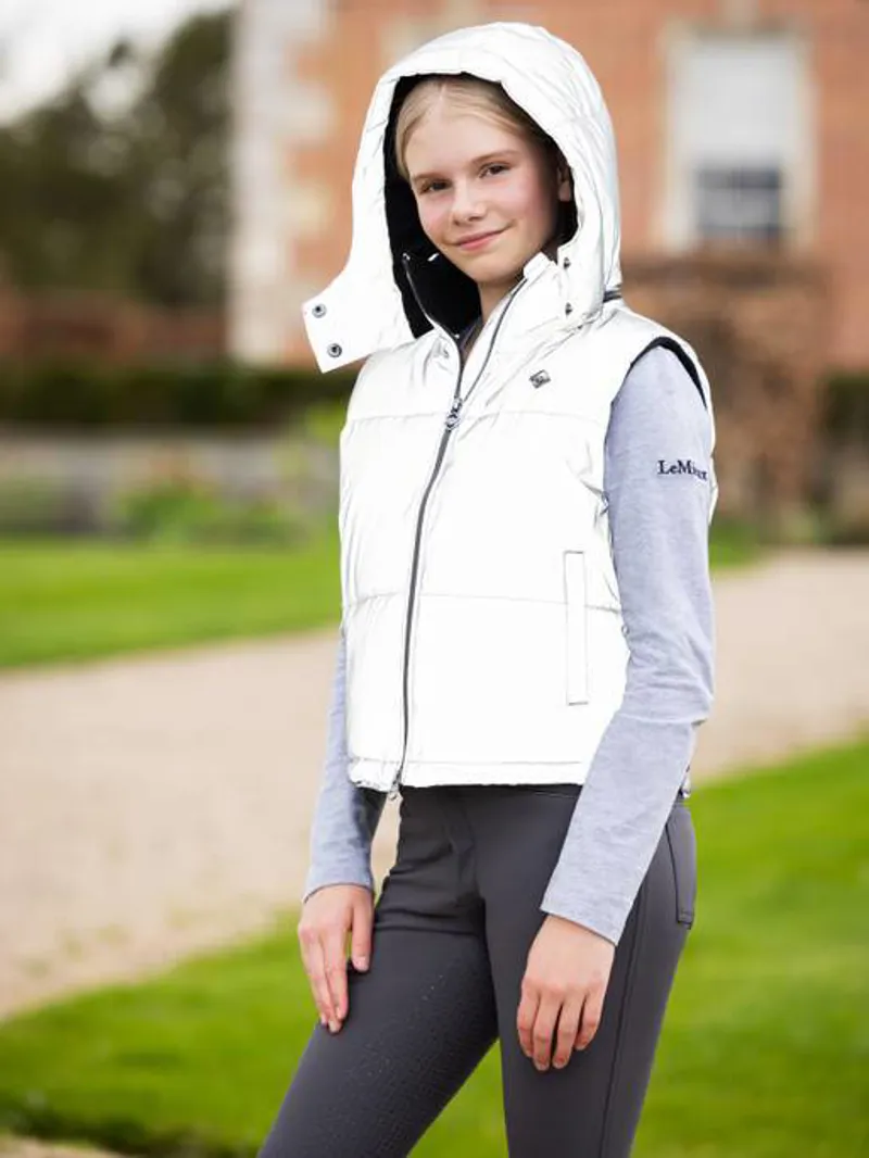 LeMieux Young Rider Eleonore Reflective Gilet - Image 2